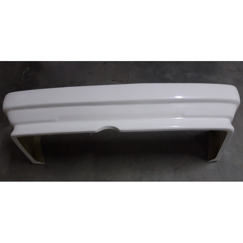 Pare choc arrière alfa 75 scuderia