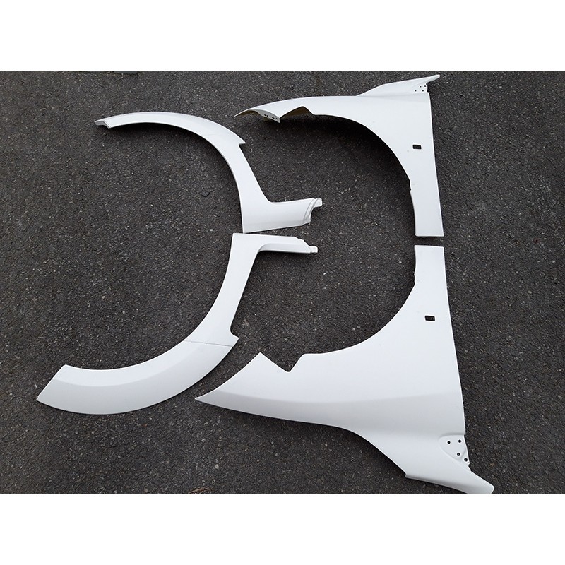 Aile avant G ou D Renault Mégane 3 RS avec extensions