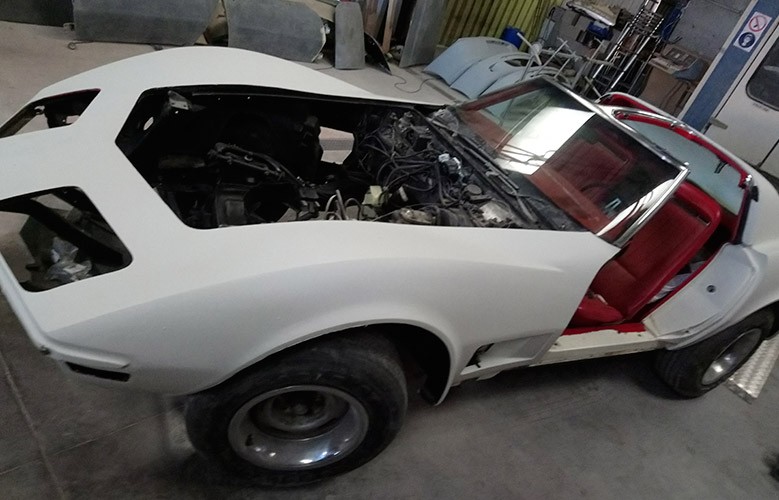 Corvette Stingray : pendant restauration